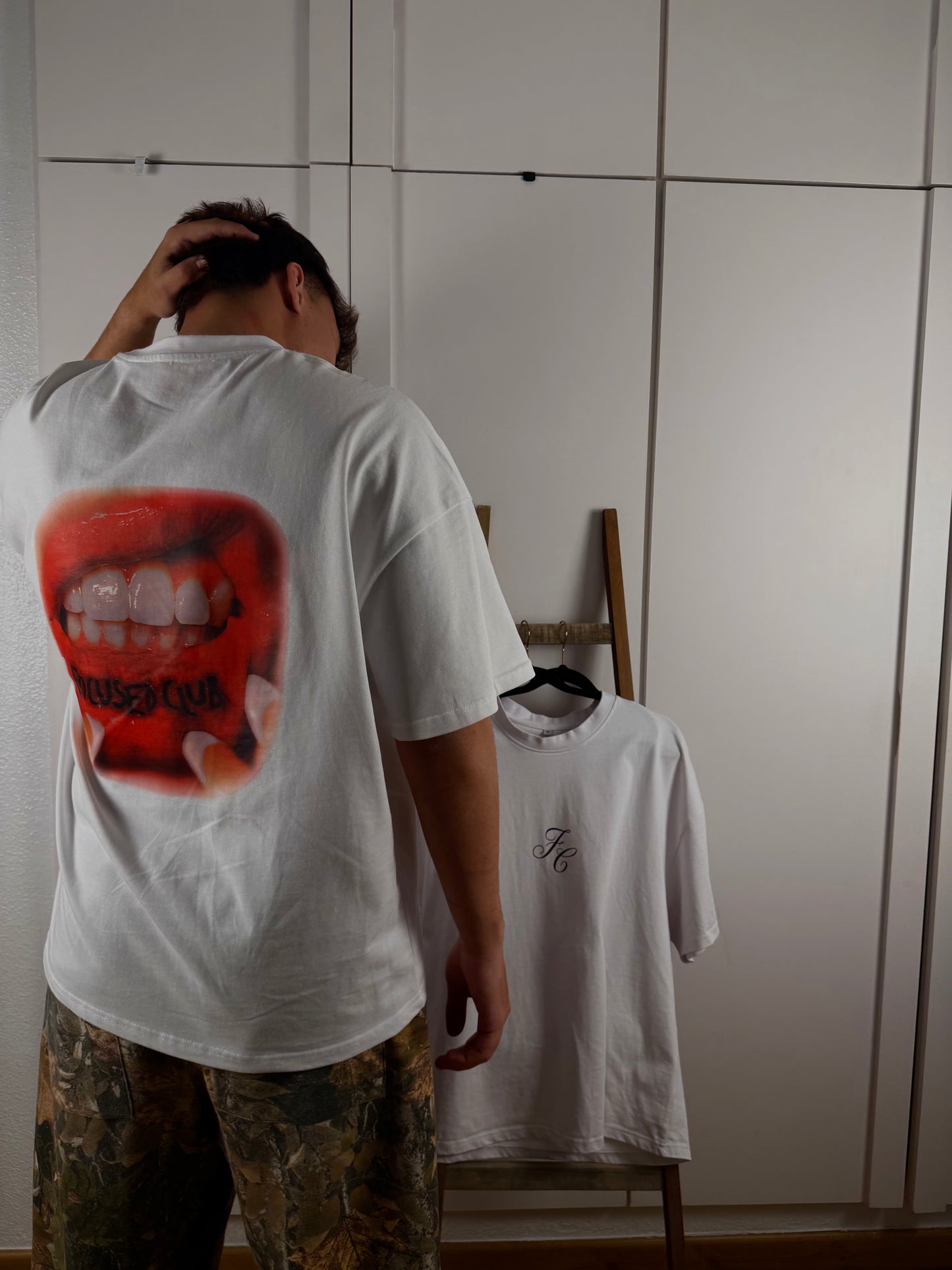 PREVENTA Anti-Average Tee