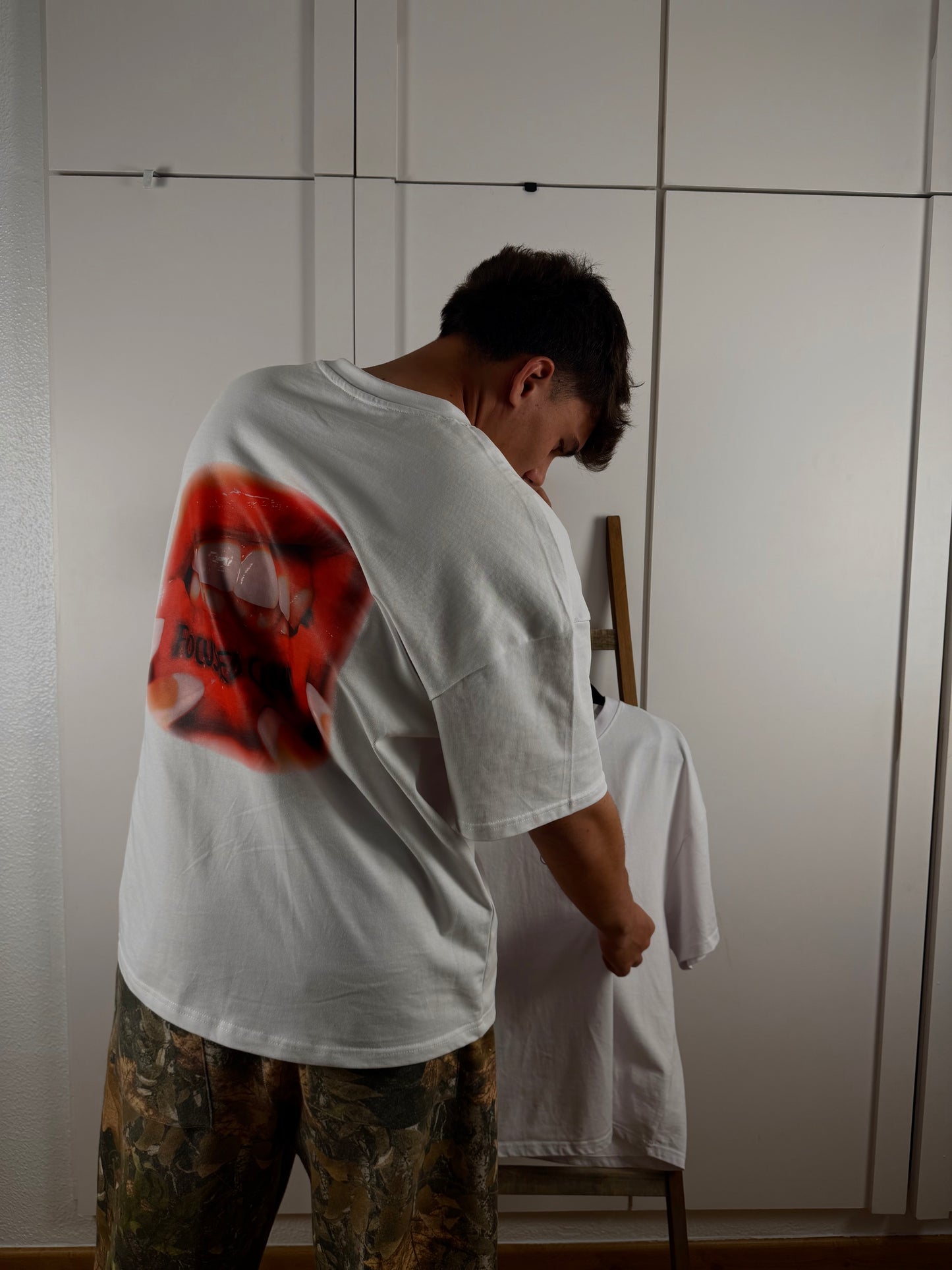 PREVENTA Anti-Average Tee